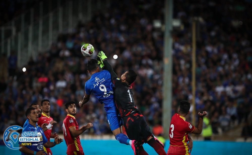 دیدار استقلال و فولاد خوزستان