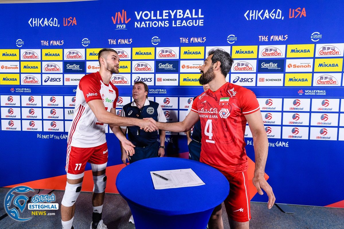 دیدار تیم های ملی والیبال لهستان و ایران 