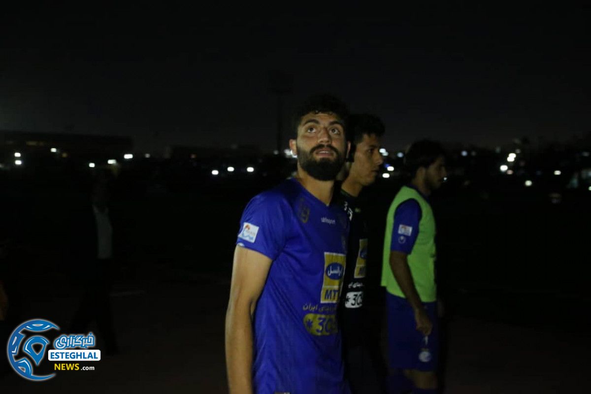 دیدار گل ریحان و استقلال