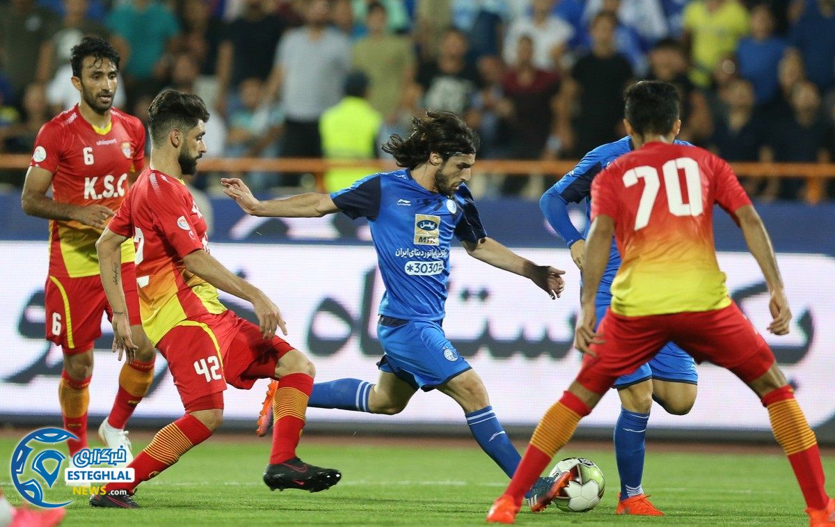 دیدار استقلال و فولاد