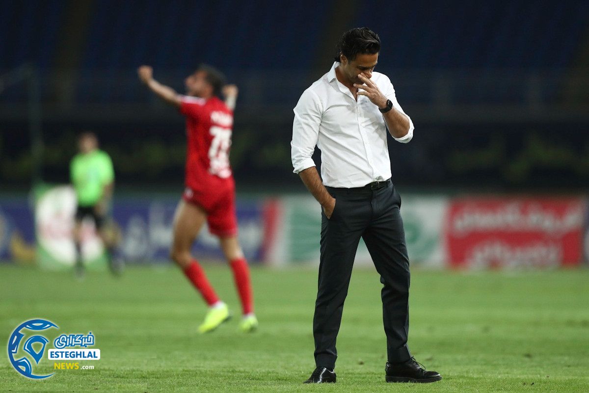 دیدار استقلال و تراکتور