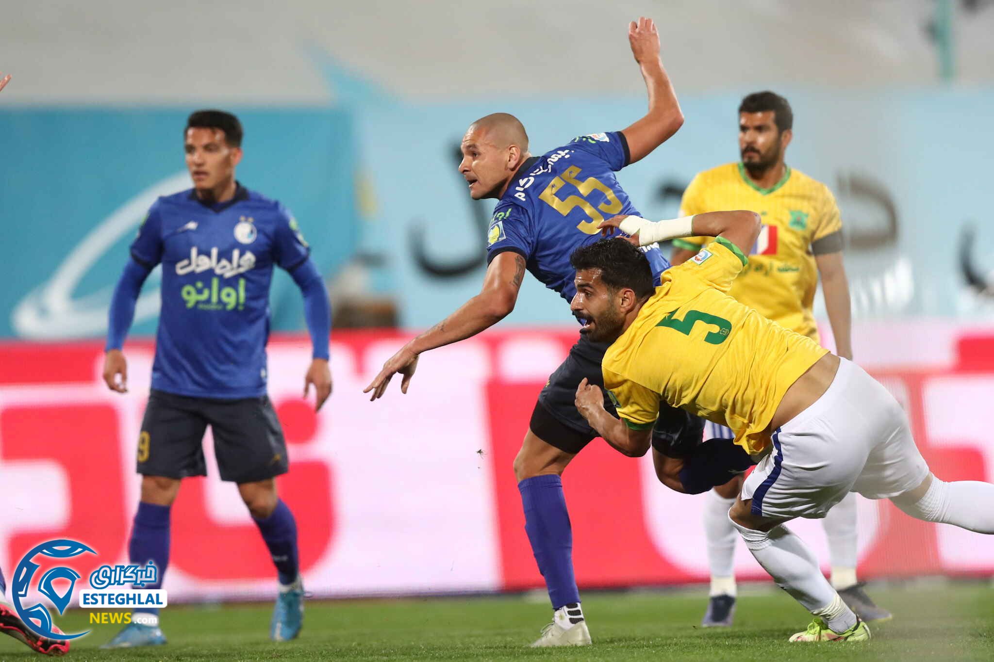 استقلال(تاج) 1-0 صنعت نفت آبادان