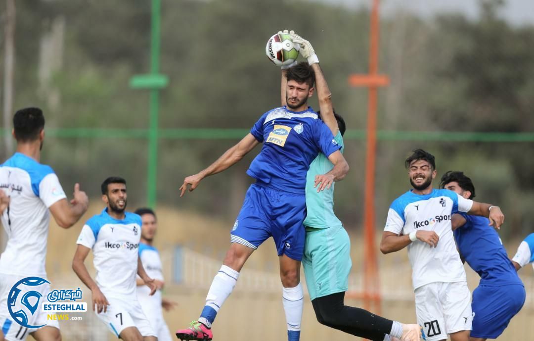 بازی دوستانه استقلال و پیکان