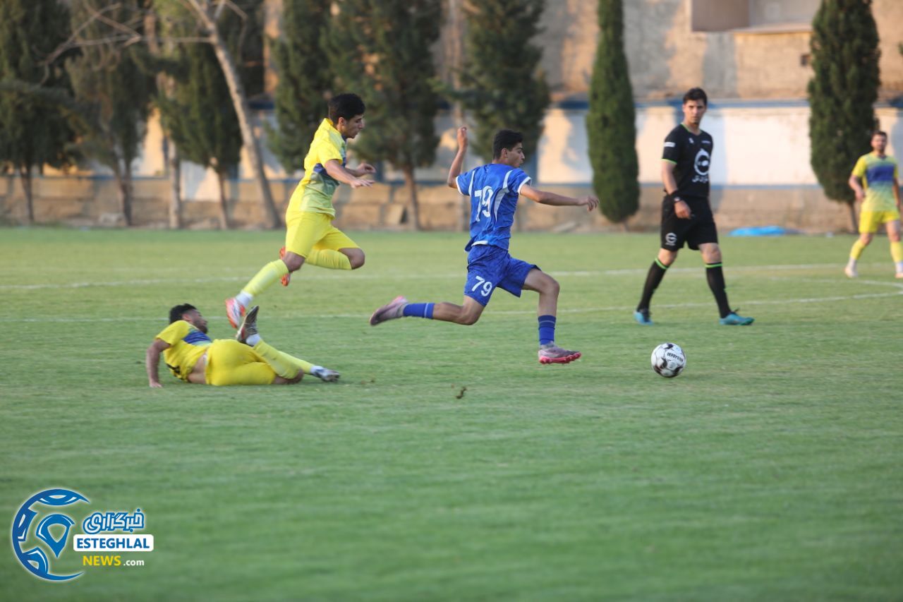 دیدار دوستانه استقلال و نفت و گاز گچساران