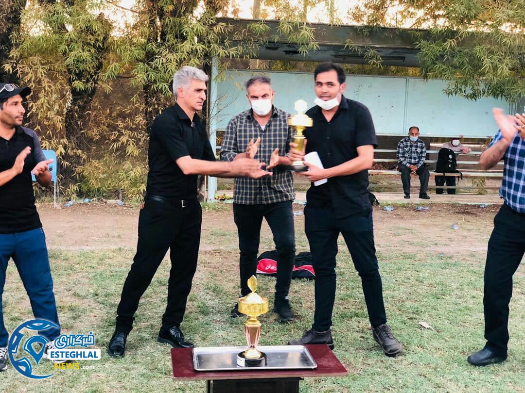 قهرمانی جوانان استقلال در مسابقات 4 جانبه