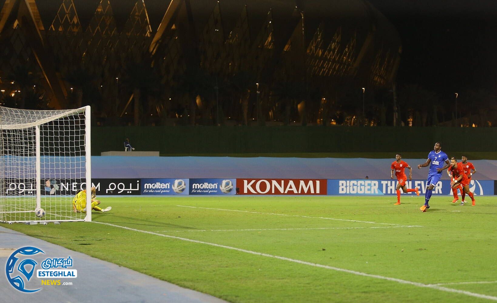 استقلال 2-2 الدحیل