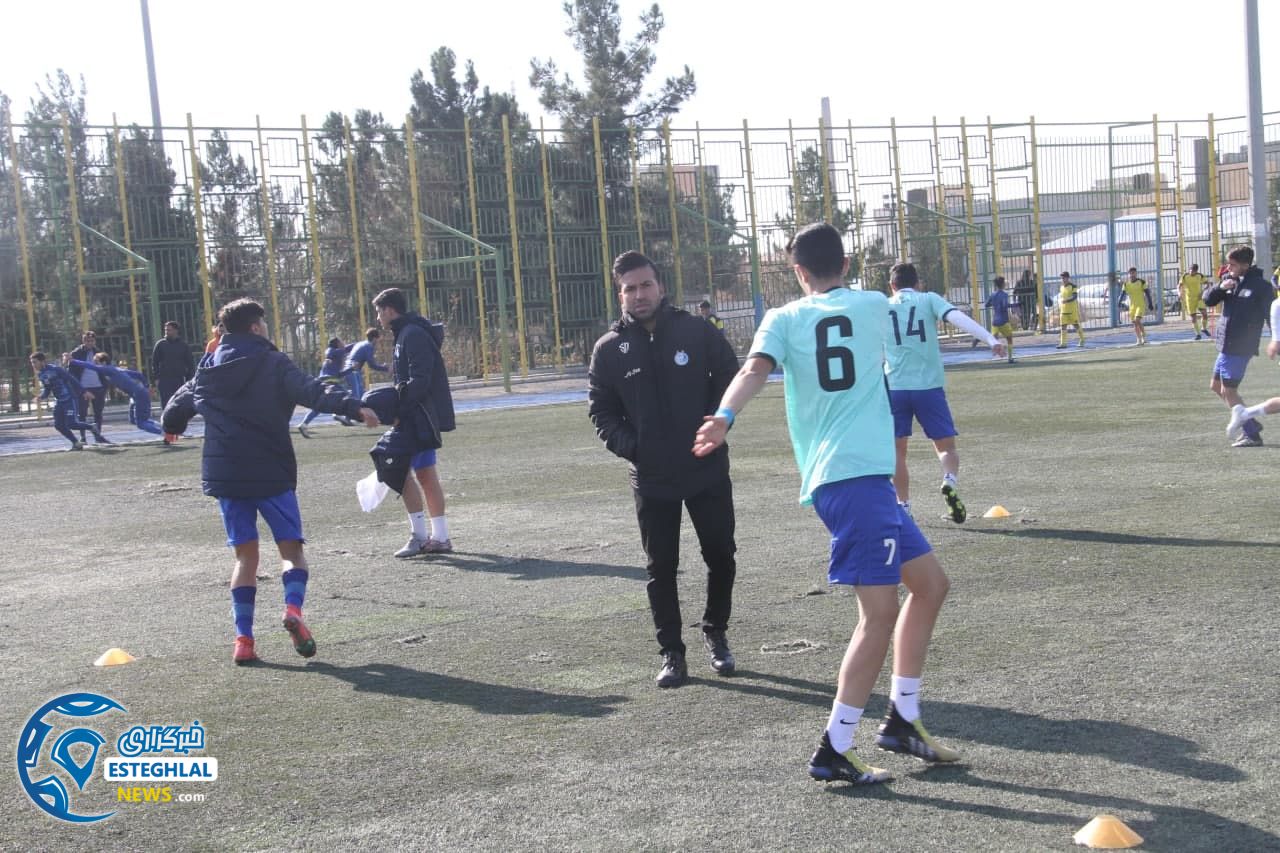 تیم نوجوانان استقلال