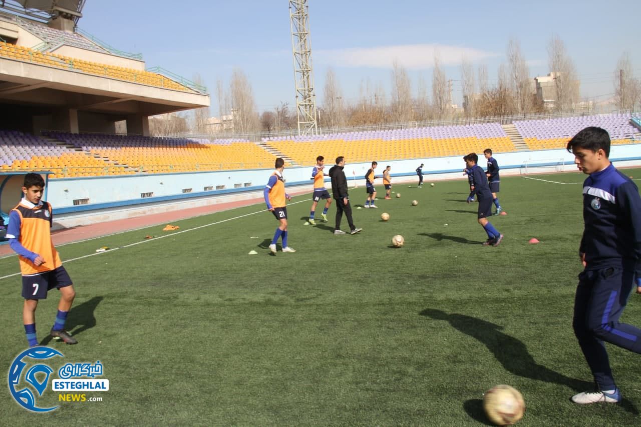 تیم نونهالان استقلال