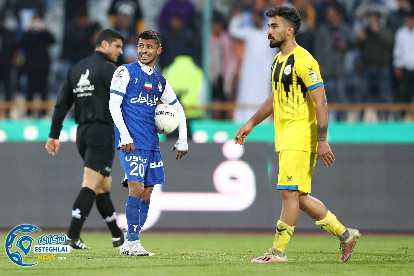 استقلال(تاج) 3-1 نفت مسجدسلیمان