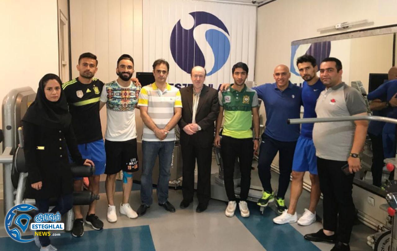 مصدومان استقلال در کلنیک دکتر ستوده