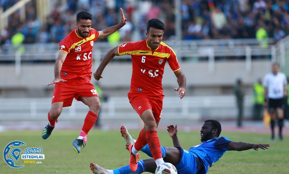 دیدار فولاد و استقلال