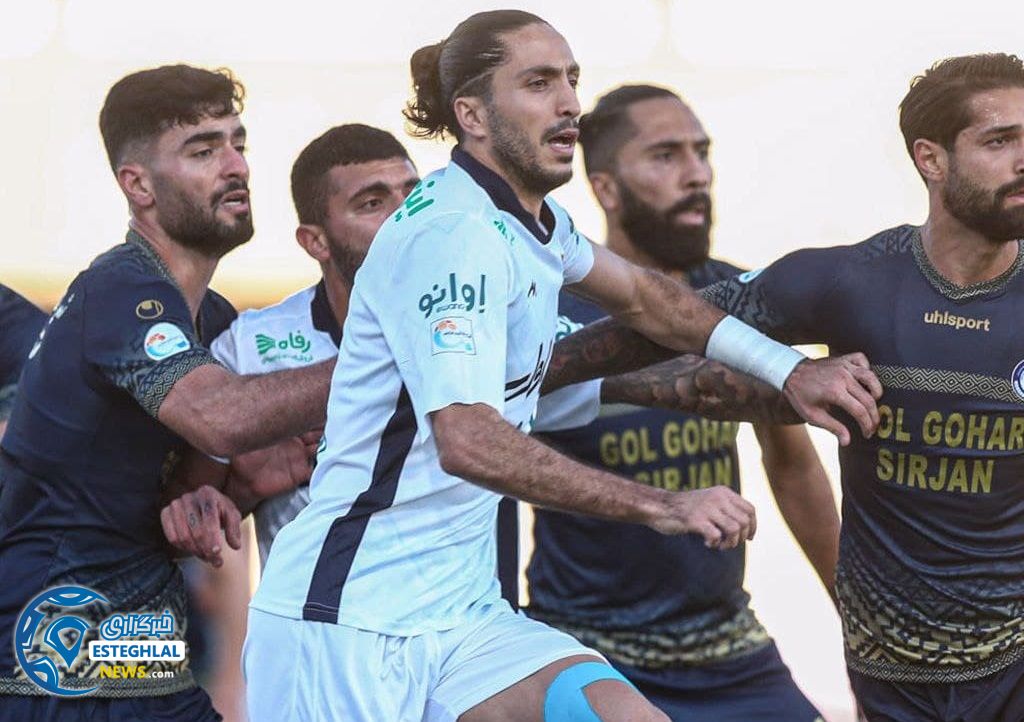 دیدار گل گهر و استقلال