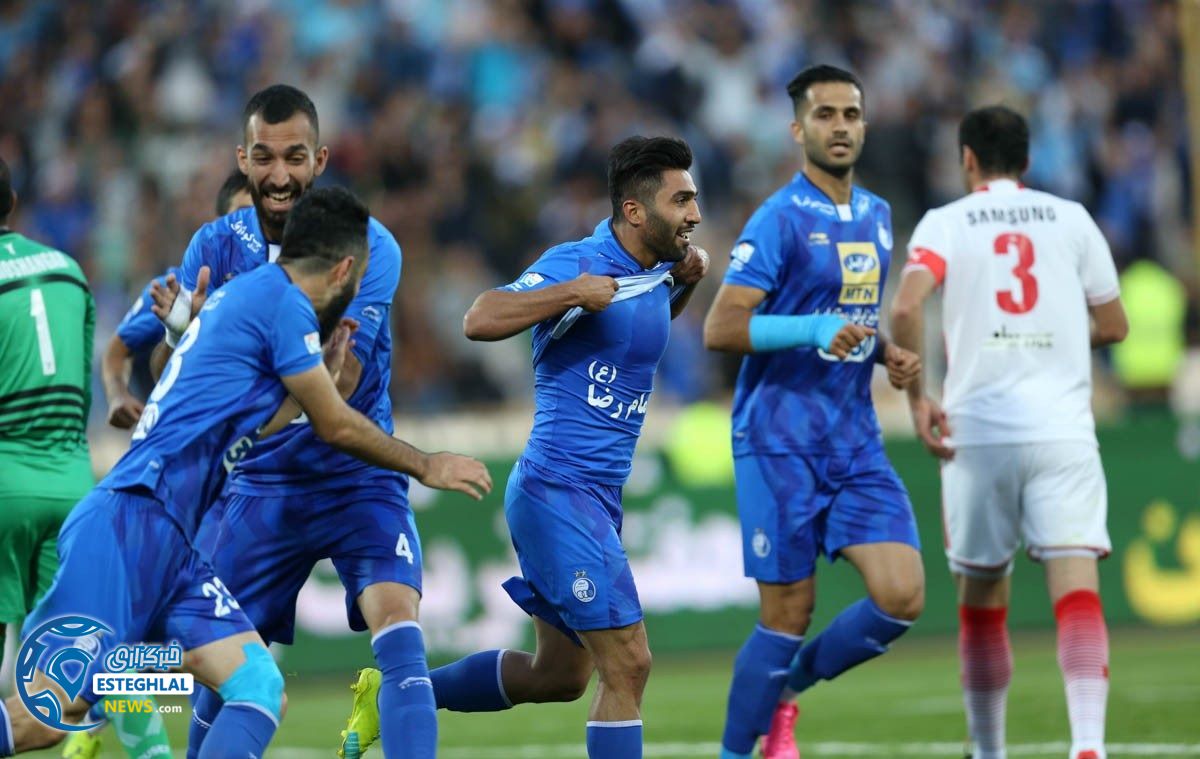 دیدار استقلال و نساجی