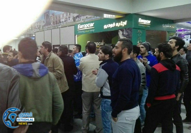 استقبال هواداران استقلال از منصوریان