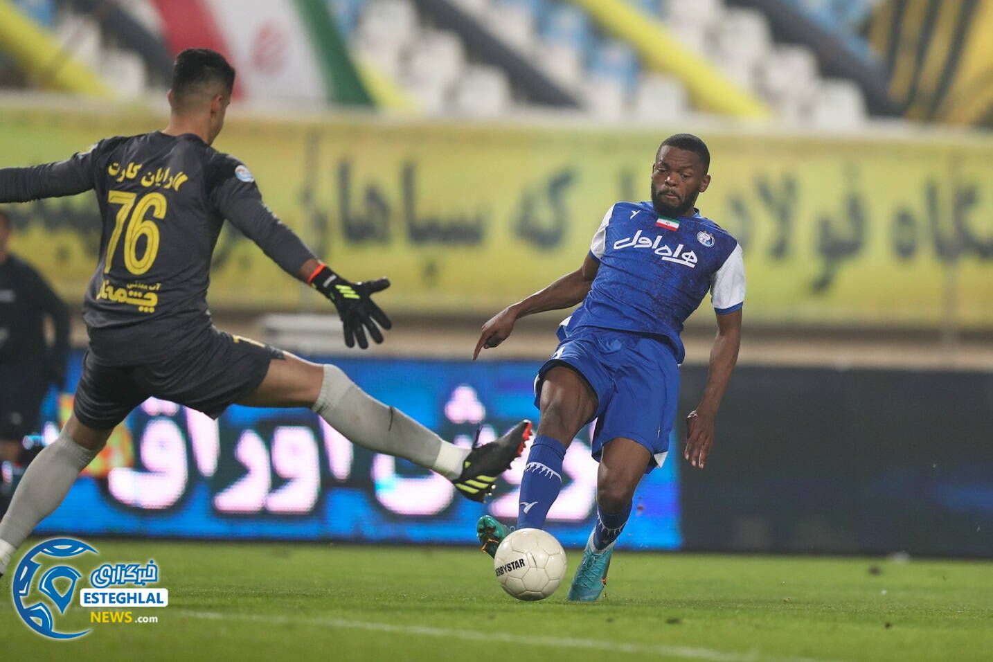 سپاهان 2-1 استقلال(تاج) 