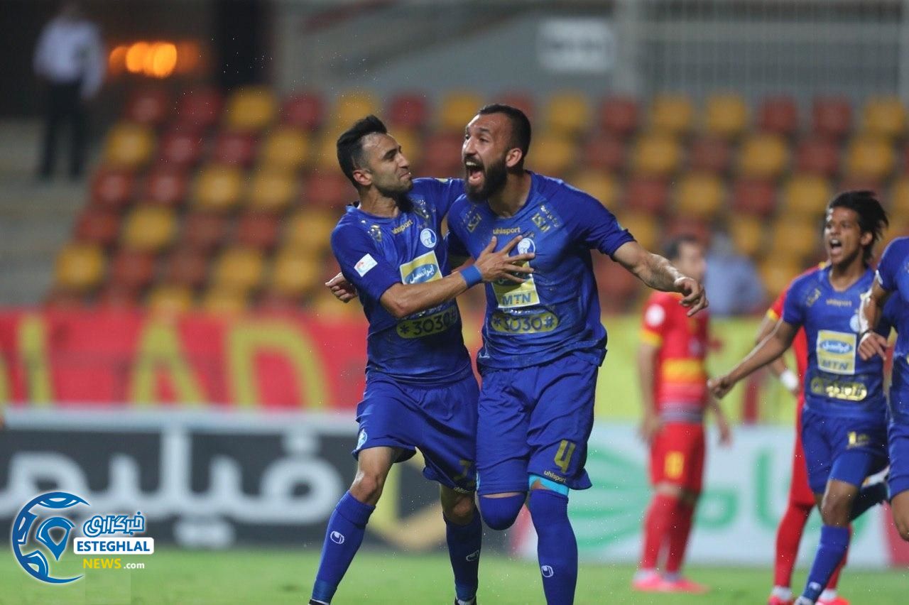 دیدار فولاد خوزستان و استقلال