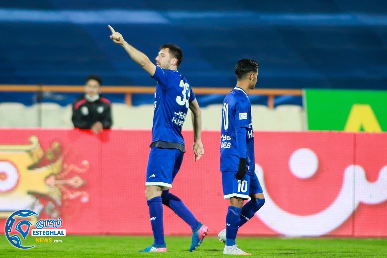 دیدار استقلال و ماشین سازی