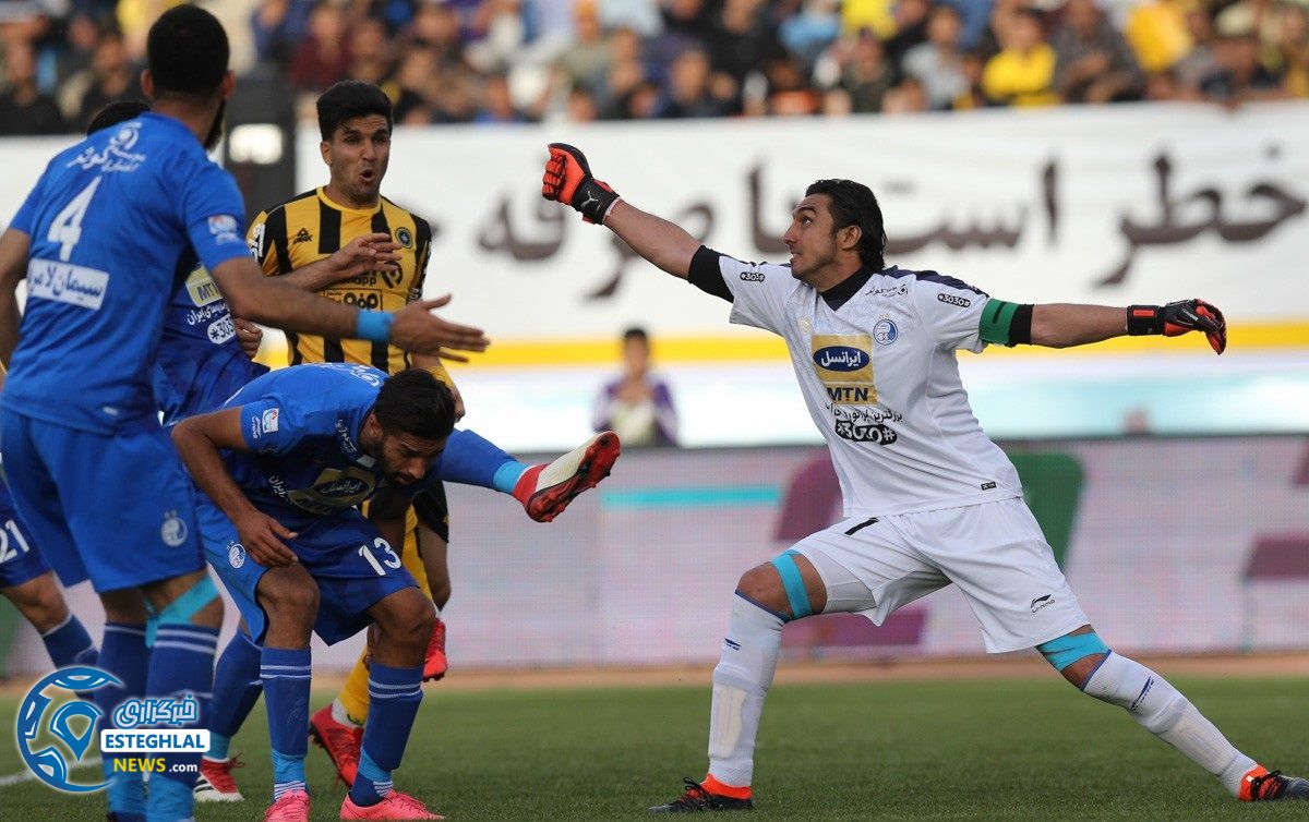 دیدار استقلال و سپاهان