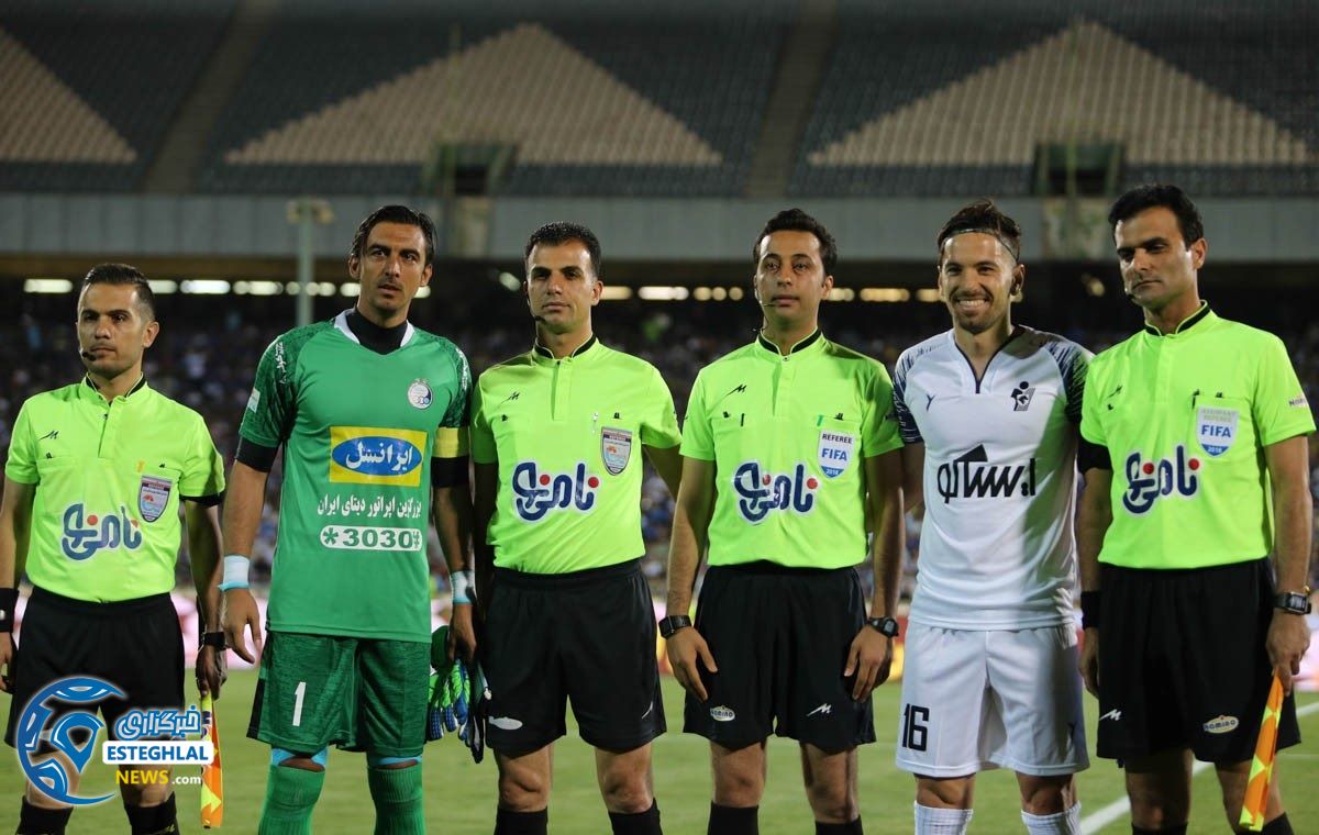 دیدار استقلال و پیکان