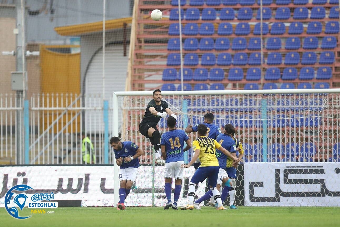 قهرمانی نیم فصل استقلال