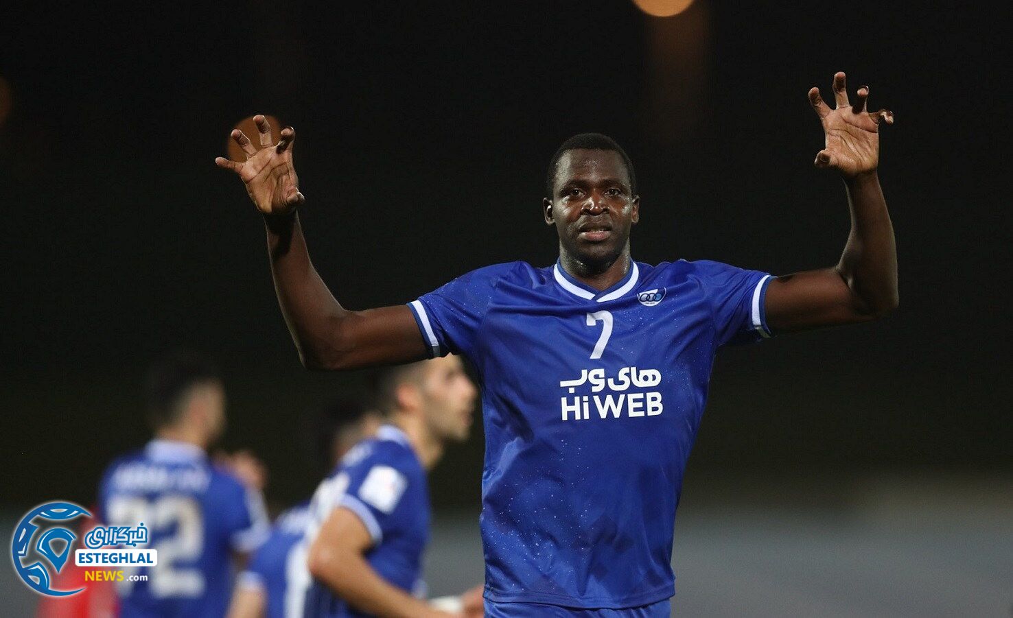 استقلال 2-2 الدحیل