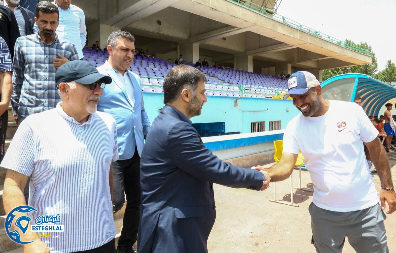 بازدید حجت کریمی از آکادمی استقلال