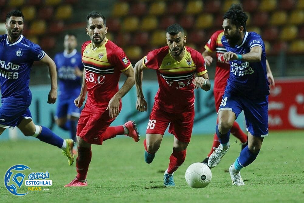 دیدار فولاد خوزستان و استقلال