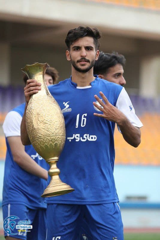 علی اسفندیاری