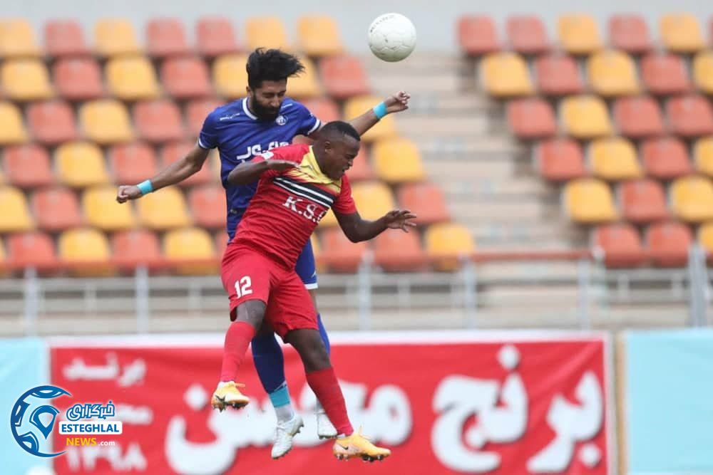 دیدار فولاد خوزستان و استقلال