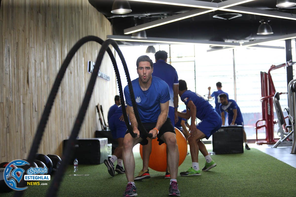 تمرین وزنه استقلال