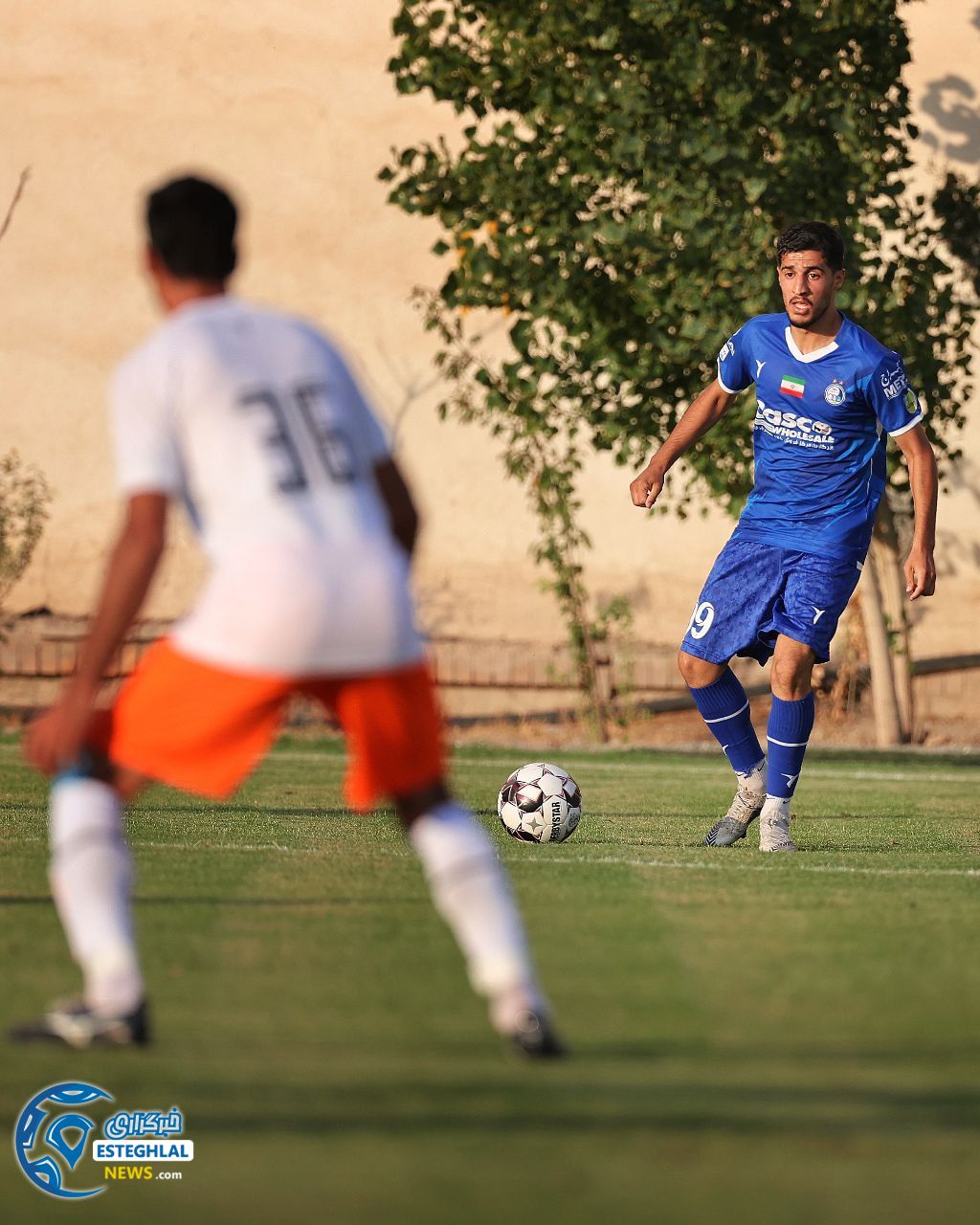 دیدار دوستانه استقلال و شهر راز