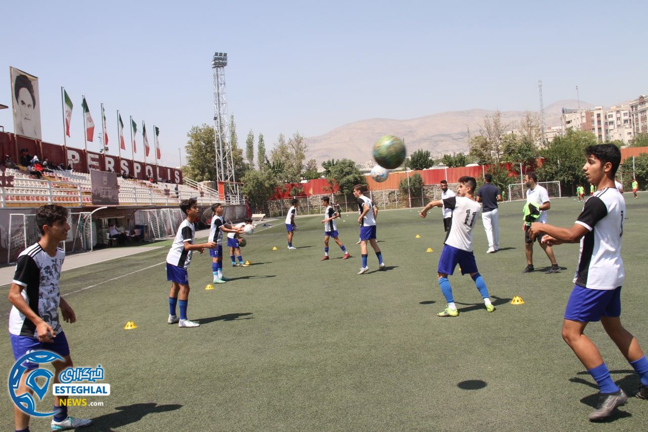 تیم نونهالان استقلال