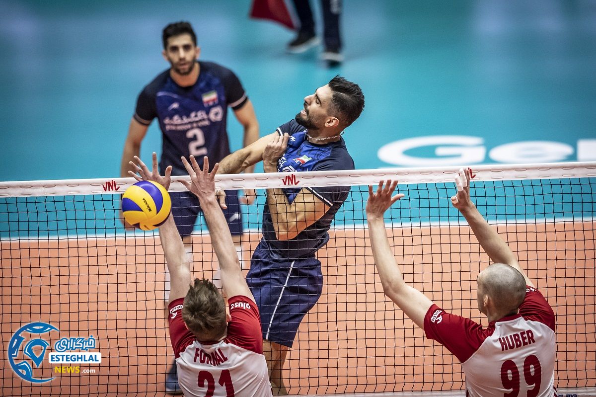 دیدار تیم های ملی والیبال ایران  و لهستان