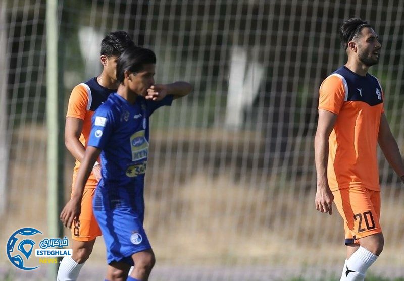 بازی استقلال و پیکان