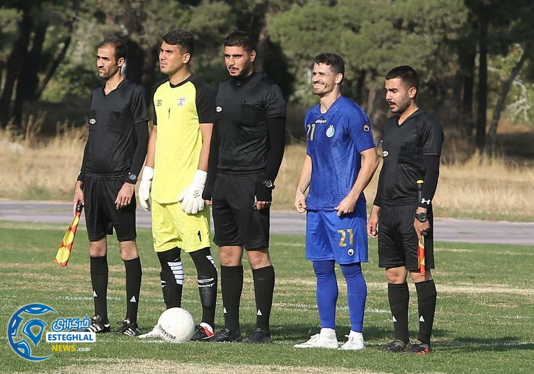 دیدار تدارکاتی استقلال و هوادار