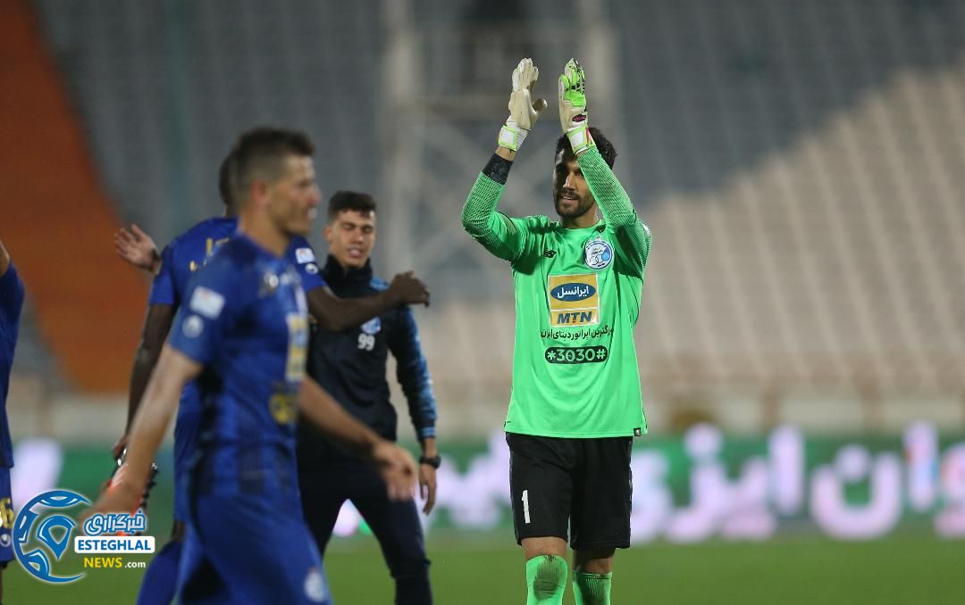 دیدار استقلال و پارس جنوبی جم