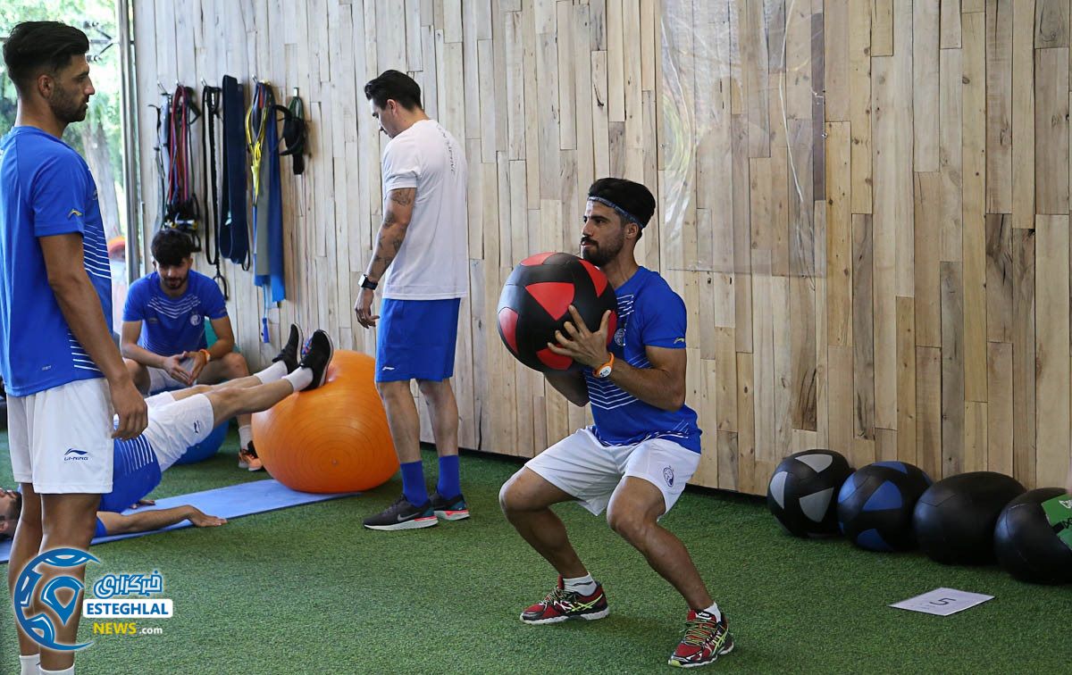 تمرین وزنه استقلال