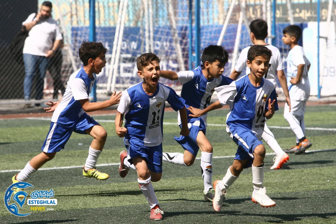 مدارس فوتبال استقلال