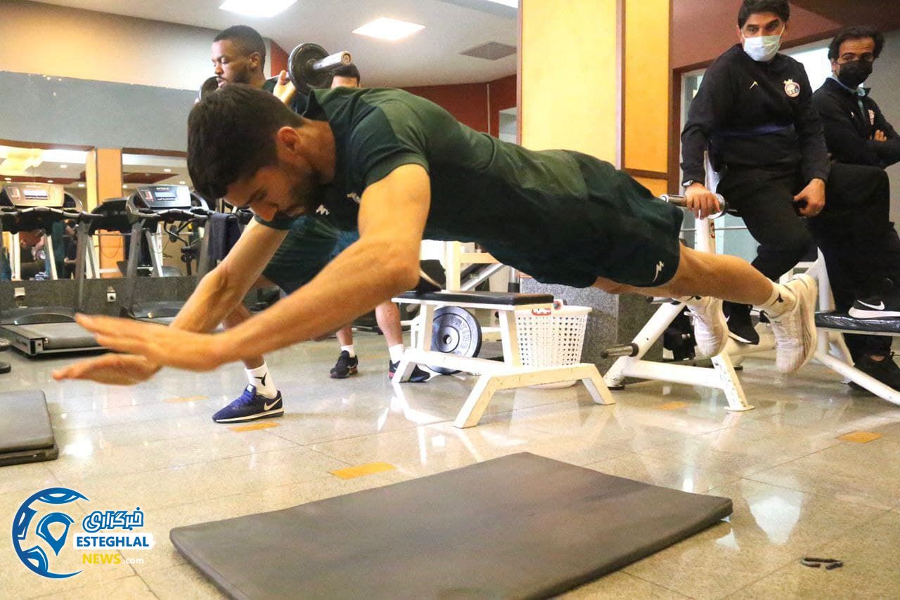 تمرین وزنه استقلال