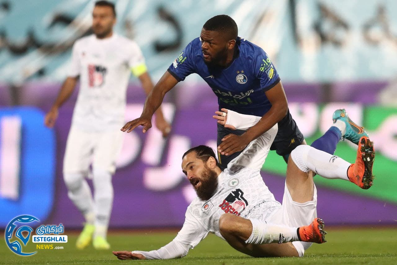 دیدار استقلال و ذوب آهن