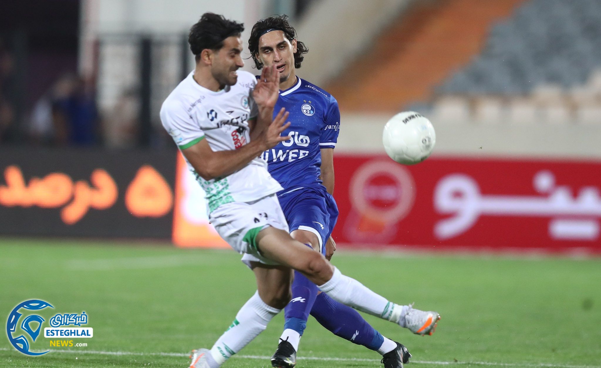 دیدار استقلال و ذوب آهن