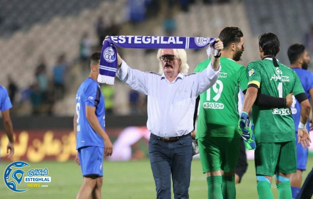 دیدار استقلال و پیکان