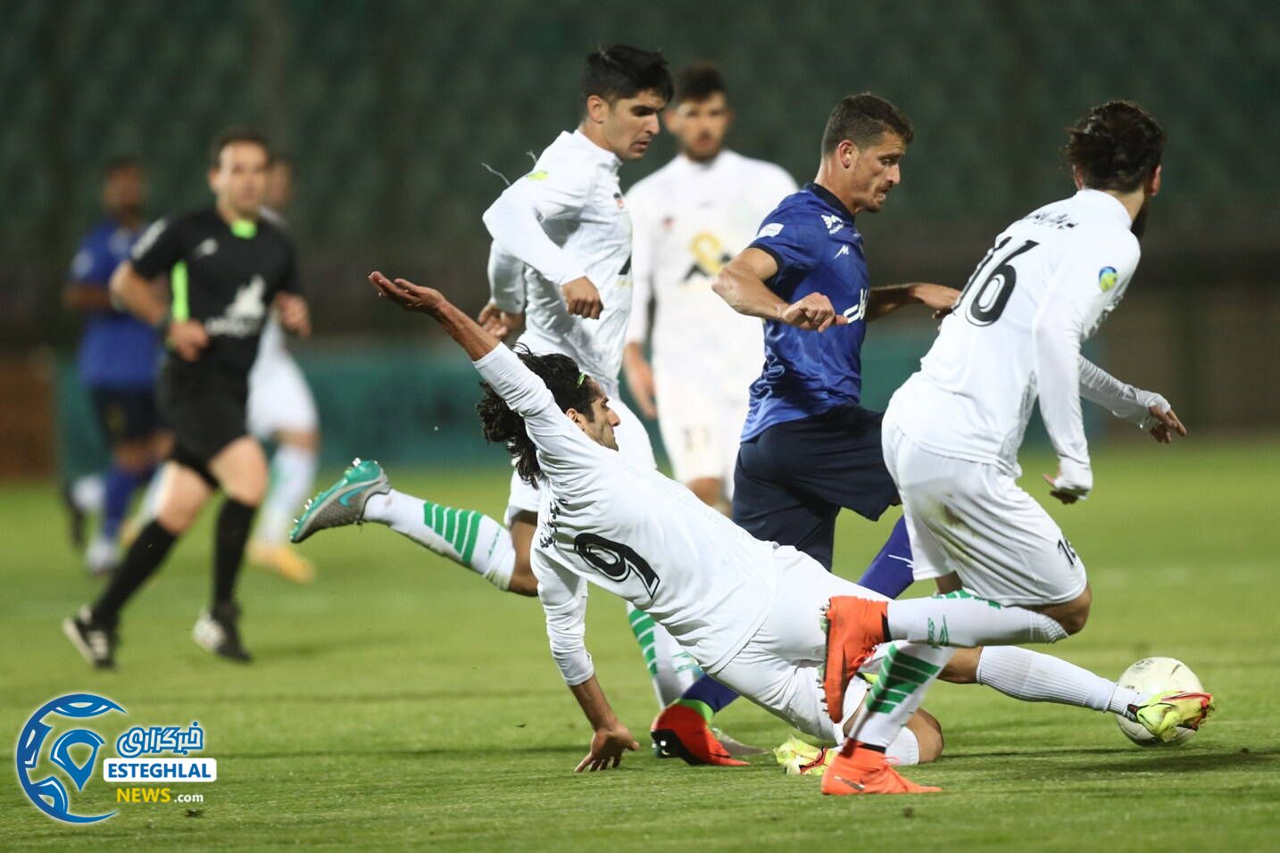 ذوب آهن اصفهان و استقلال(تاج) ایران