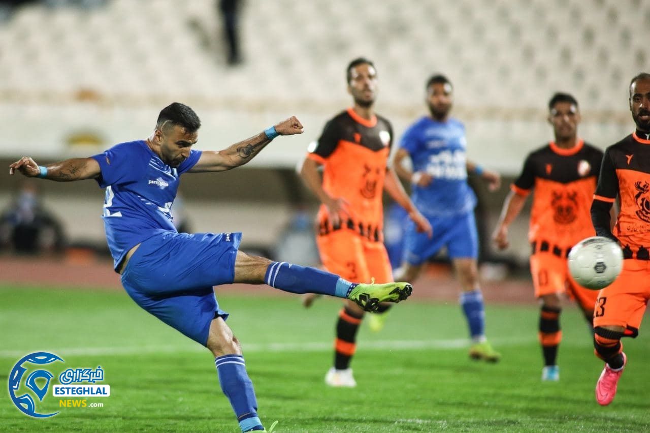 دیدار استقلال و مس