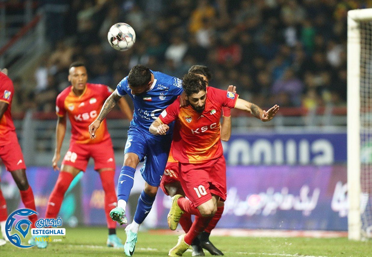 فولاد ۰-۰ استقلال