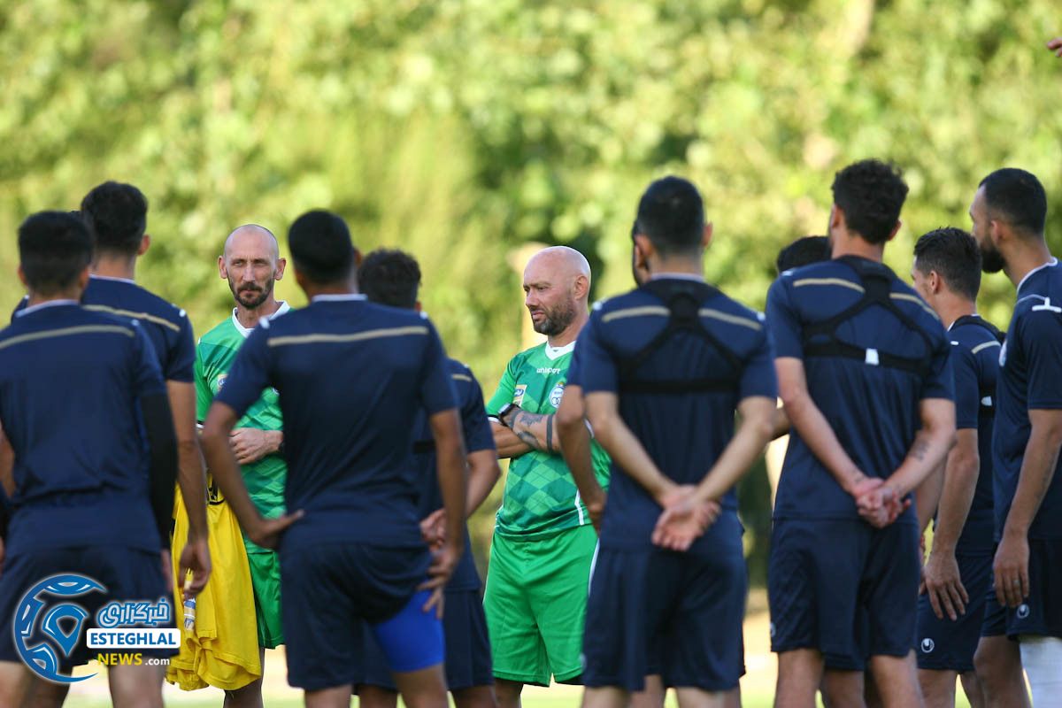 تمرین استقلال