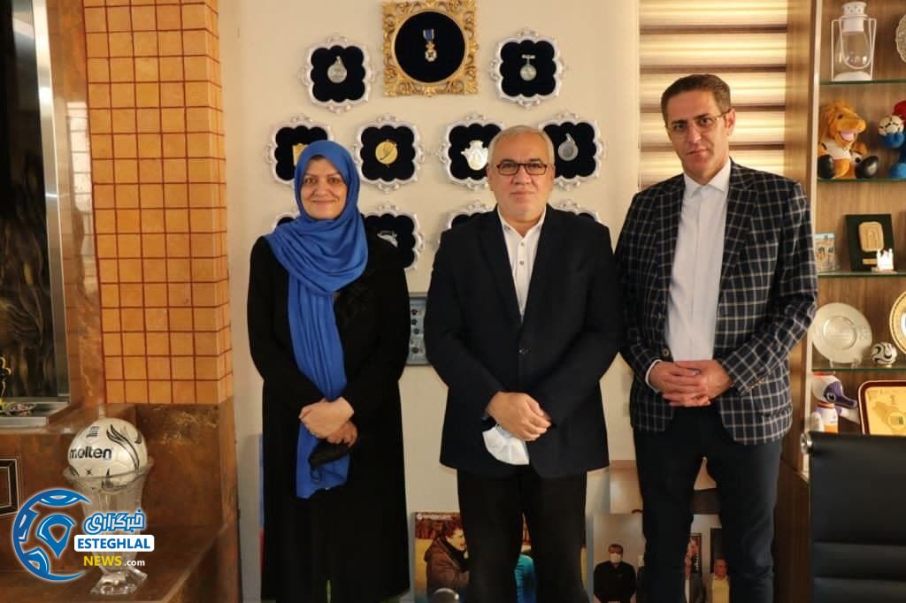 استقلال نیوز علی فتح الله زاده فریده شجاعی