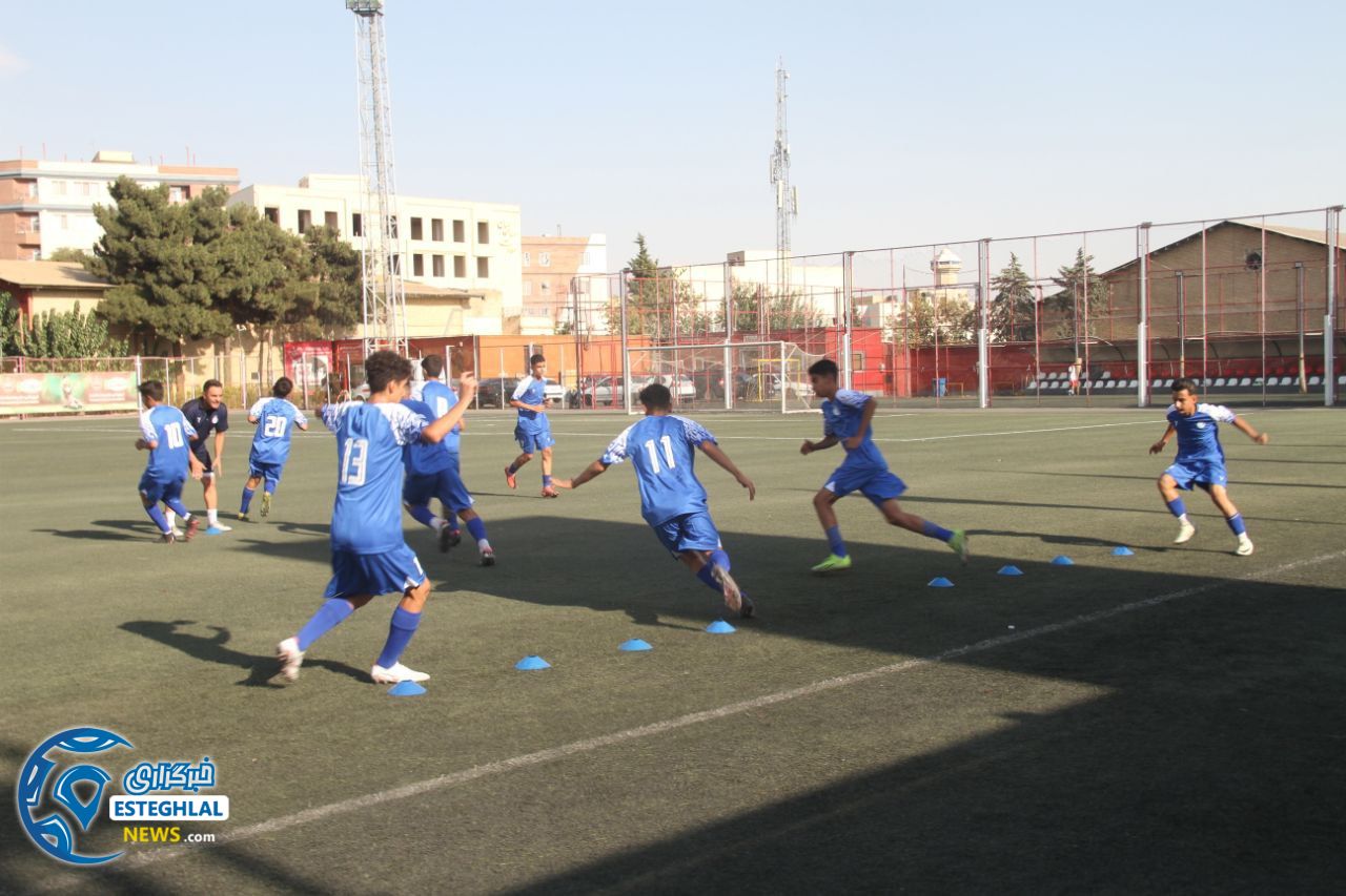 تیم نونهالان استقلال