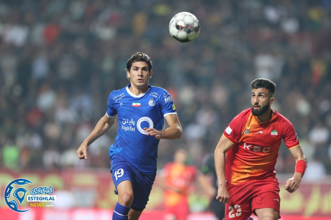 فولاد ۰-۰ استقلال