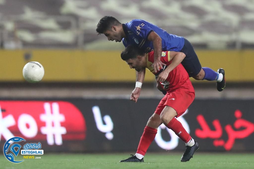 استقلال 0(2)-(4)0 فولاد